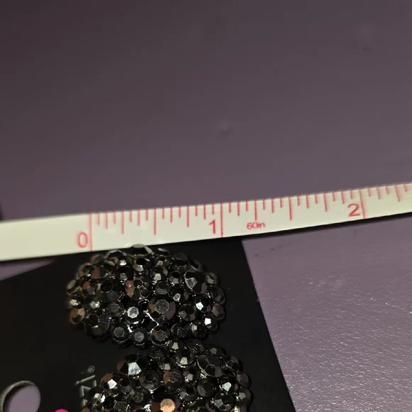 BUNDLE ANY 2, PAY ONE PRICE. Black Crystal Earrings - Picture 3 of 3